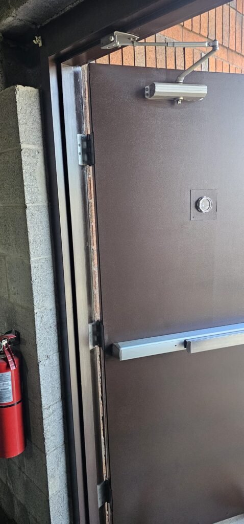 Warehouse commercial door entrance4